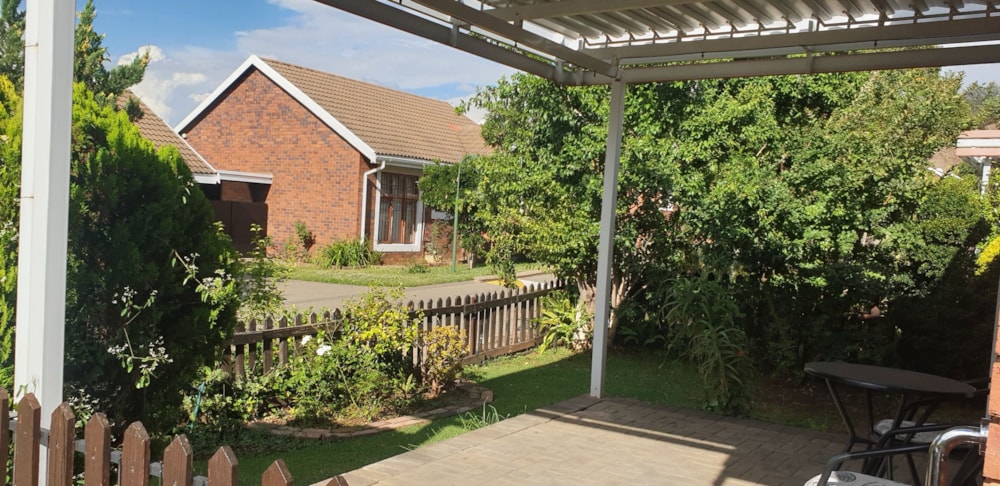 Townhouse for sale in Dan Pienaar - 1BX1727032