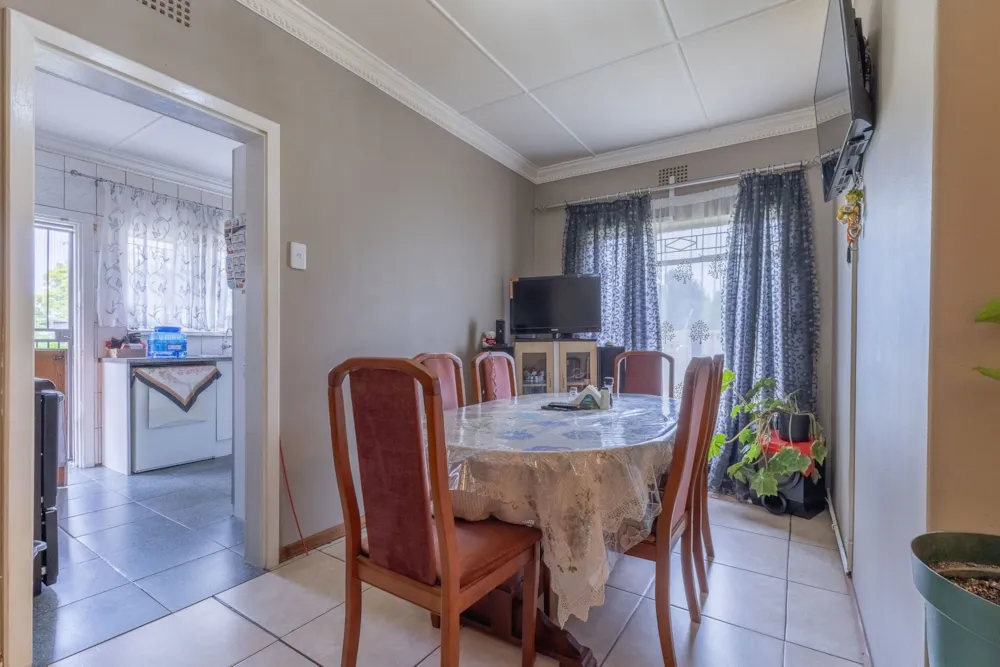 House for sale in Brenthurst - 1BJ1728436 House for sale in Brenthurst - 1BJ1728436