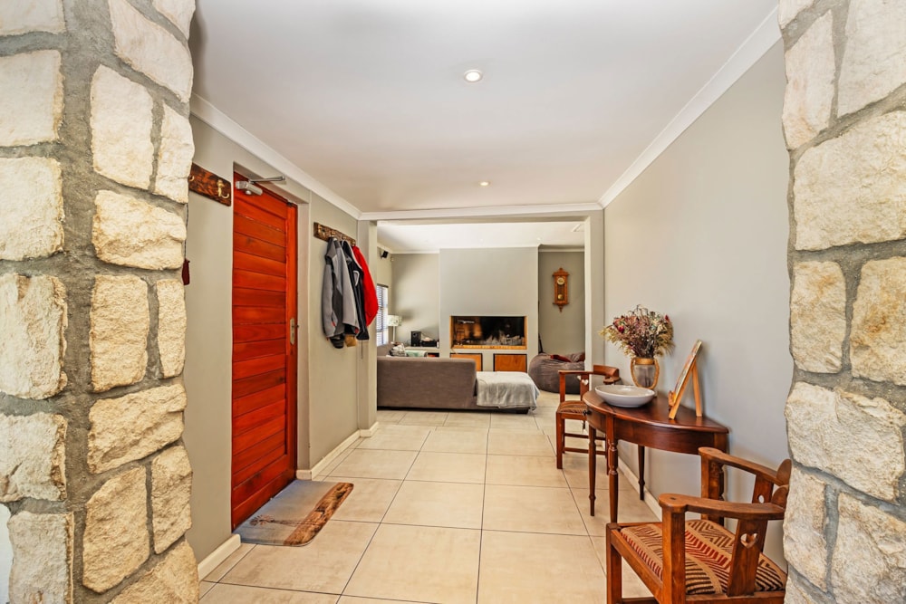 House for sale in Oakglen - DBV1726787