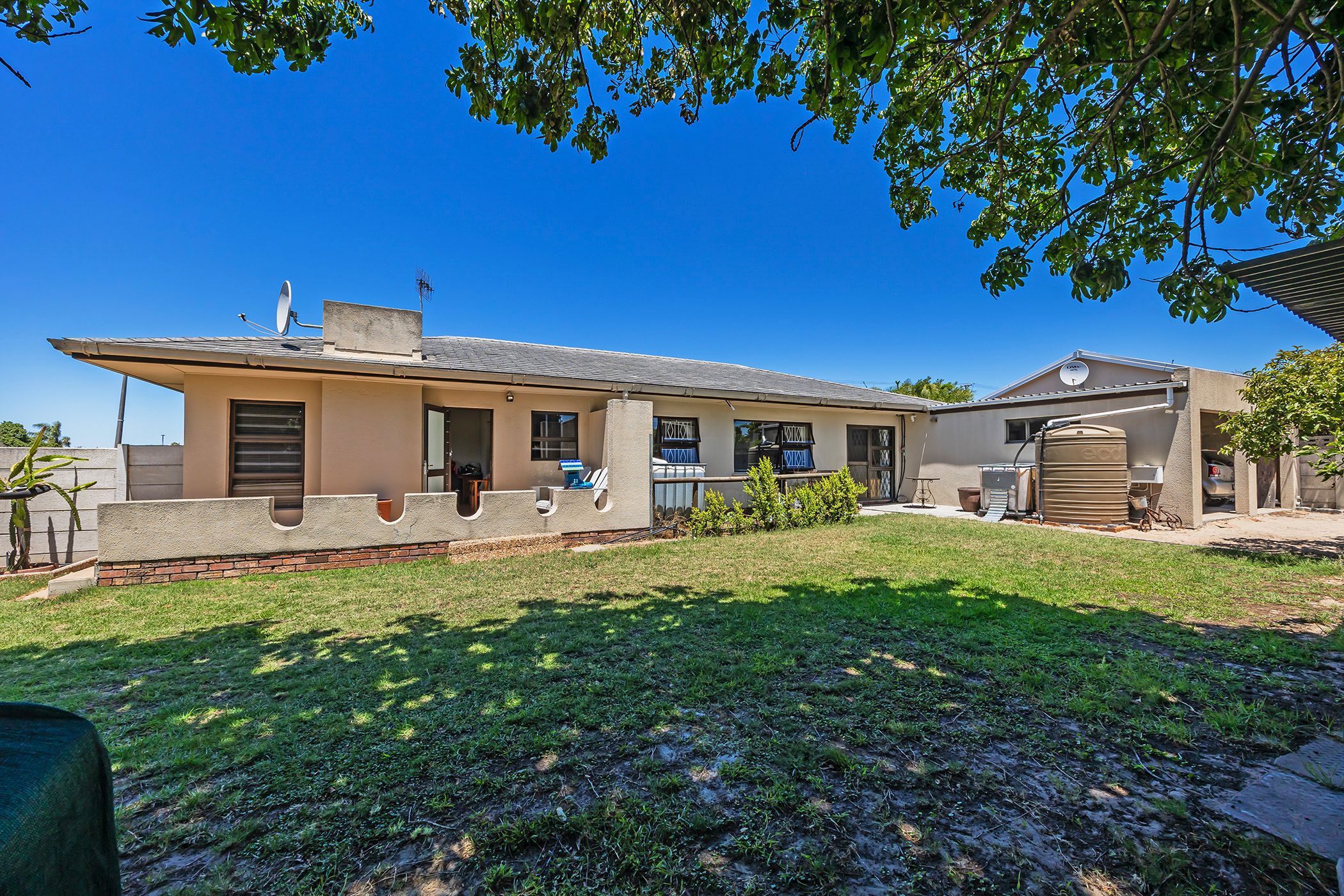 House for sale in Oakglen - DBV1726787