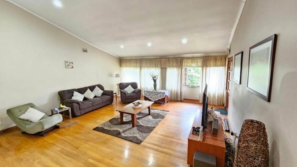 House for sale in Carrington Heights - 1DA1726652