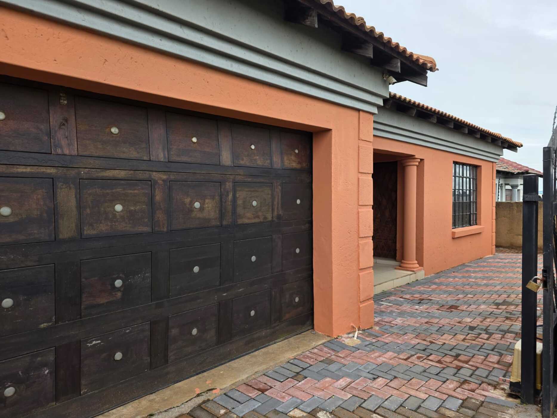 House to rent in Mineralia - 1MD1728114