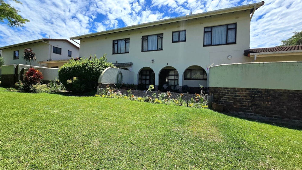 Townhouse for sale in Umtentweni - 1PSH1726396