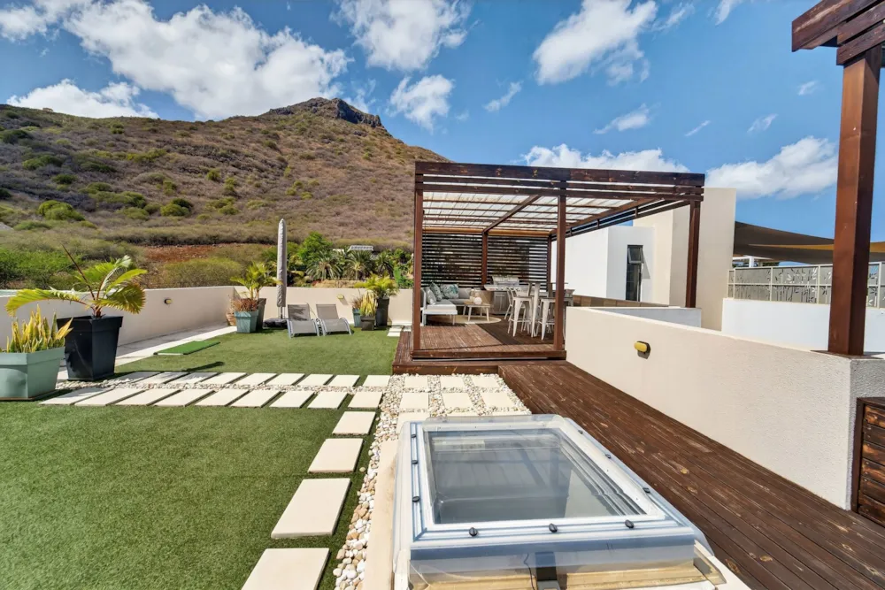 Penthouse apartment for sale in Tamarin, Mauritius - MUR1621796 Penthouse apartment for sale in Tamarin, Mauritius - MUR1621796