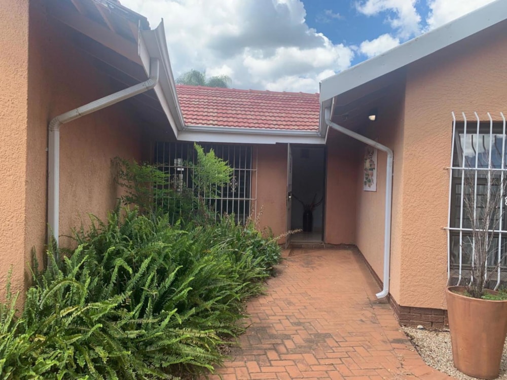 House for sale in Verwoerdpark, Alberton - 1GV1726046
