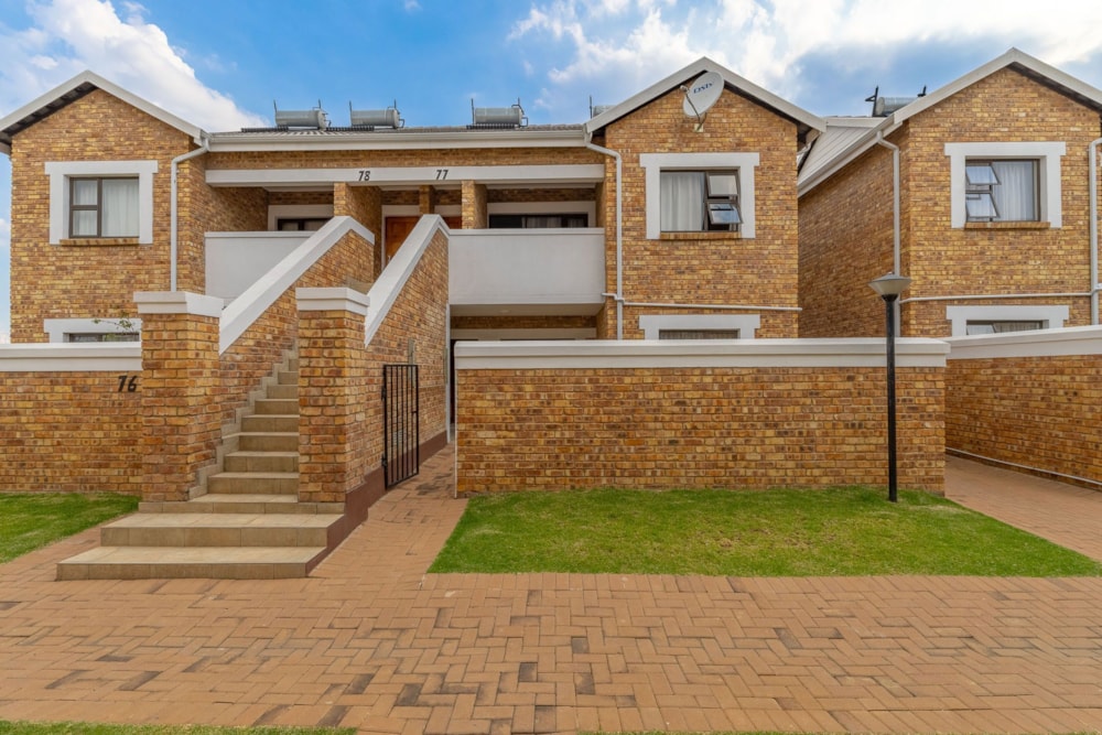 Security complex home for sale in Beyers Park - BOK1727633
