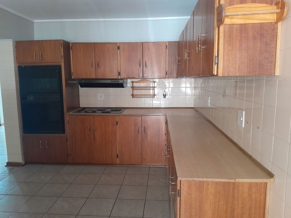 Townhouse to rent in Bethlehem Central - 1BTH1726895