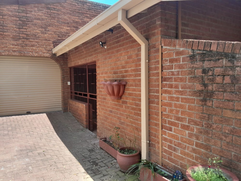 Townhouse to rent in Bethlehem Central - 1BTH1726895