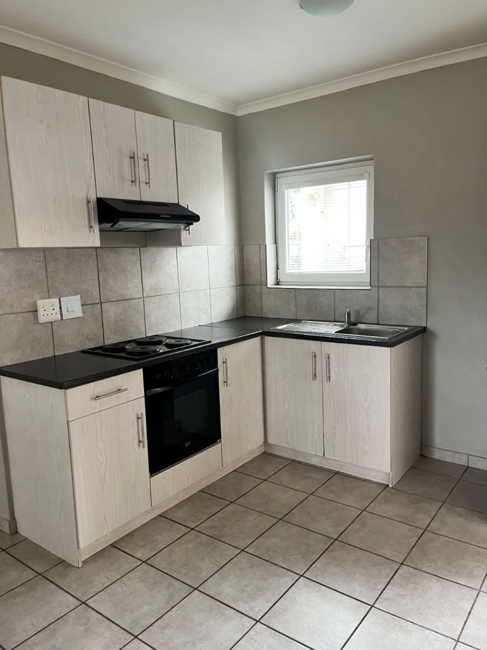 Apartment for sale in Klein Drakenstein - TK1721685