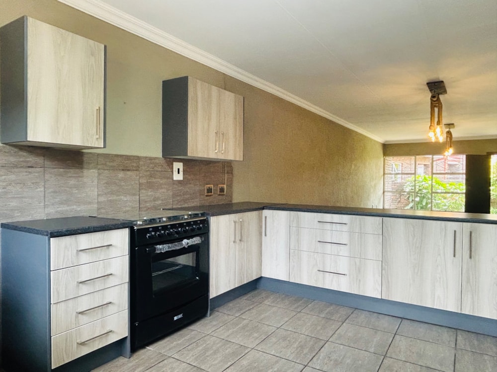 Townhouse for sale in Three Rivers North - 1VT1727013