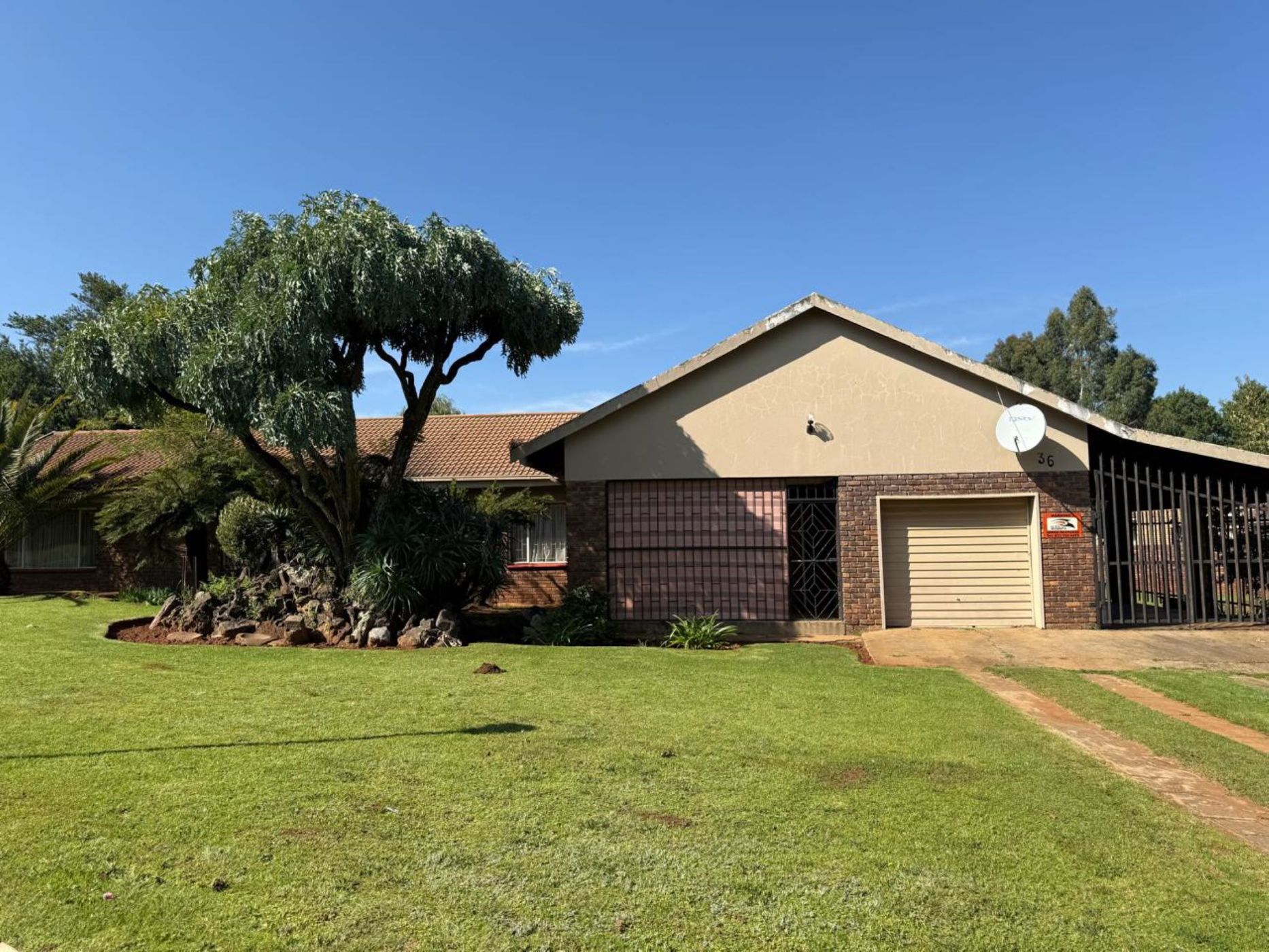 House for sale in Belfast - 1DS1712017