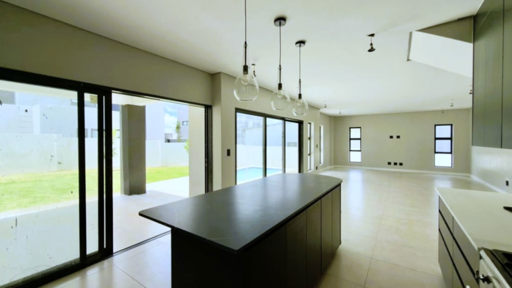 House for sale in Midstream Estate - CN1675192