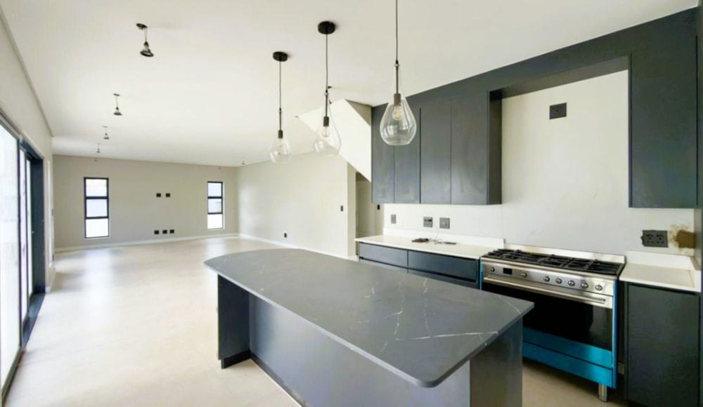 House for sale in Midstream Estate - CN1675192