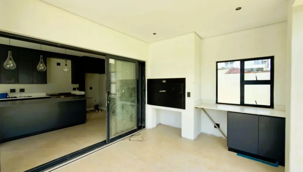 House for sale in Midstream Estate - CN1675192