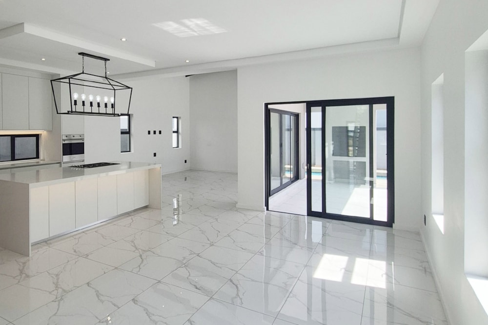 House for sale in Sandown, Blouberg - 1TV1690729