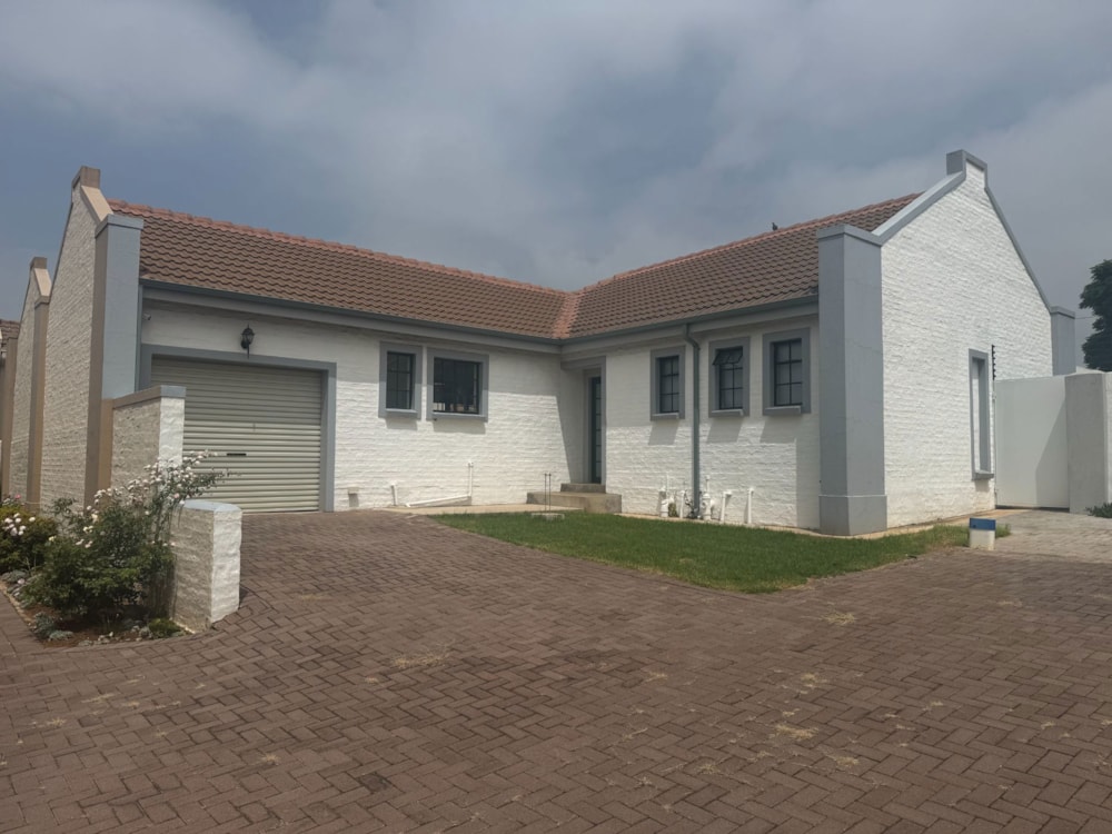 Townhouse for sale in Heidelberg, Gauteng - 1SP1727043