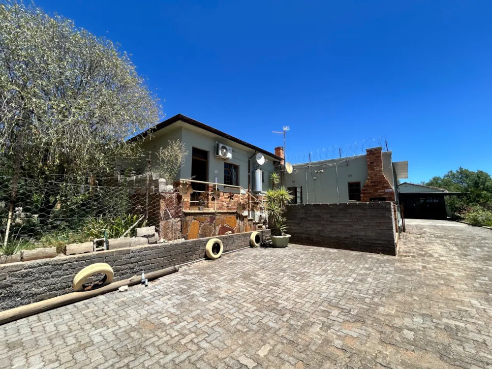 House for sale in Barkly West - 1KJ1694886