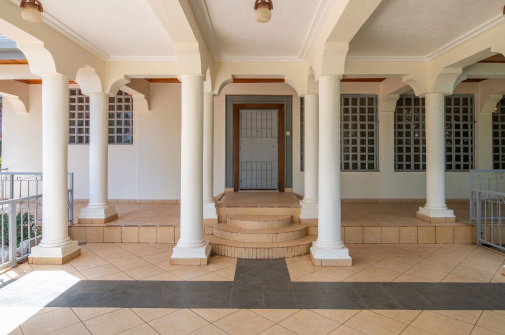 House to rent in Runda , Kenya - 3KE1722231