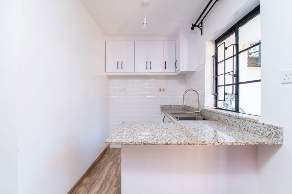 Apartment to rent in Kilimani, Kenya - 3KE1727419