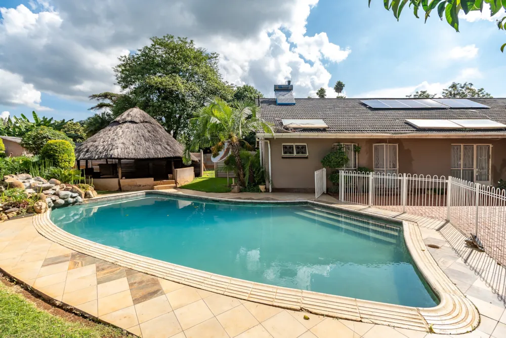 House for sale in Alexandra Park, Zimbabwe - 3ZB1726534 House for sale in Alexandra Park, Zimbabwe - 3ZB1726534