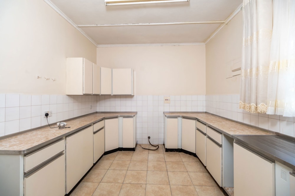 Apartment for sale in Borrowdale, Zimbabwe - 3ZB1728496
