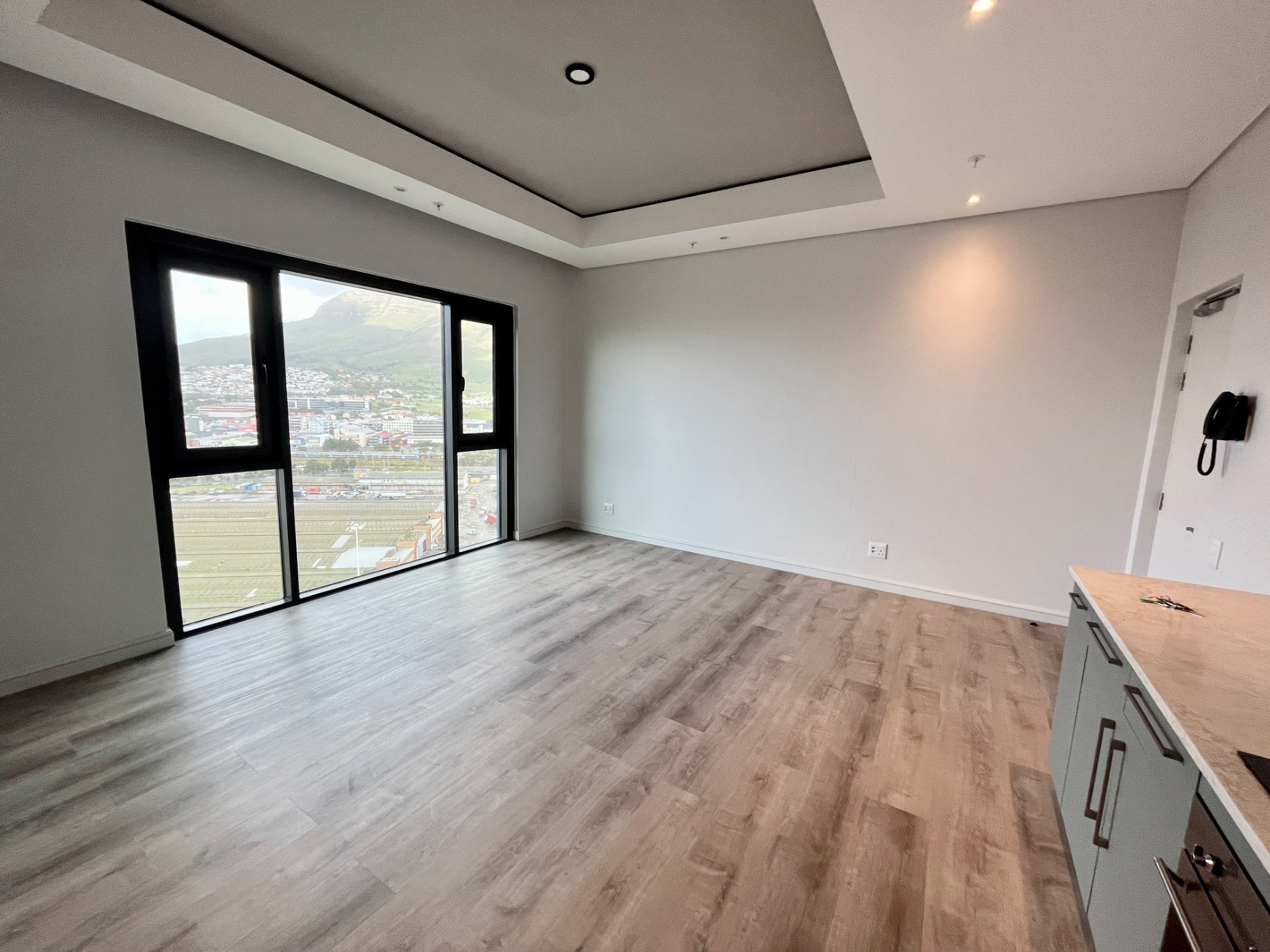 Apartment to rent in Foreshore - CBL1726743