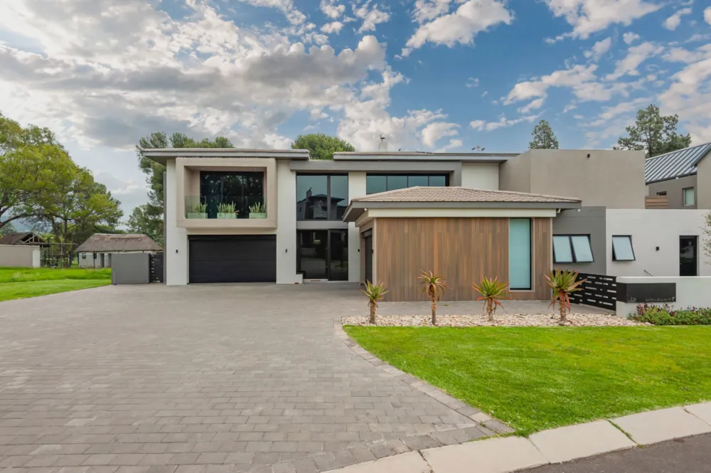 Double-storey house sold in Neighbourhood Estate - BED1723204 Double-storey house sold in Neighbourhood Estate - BED1723204
