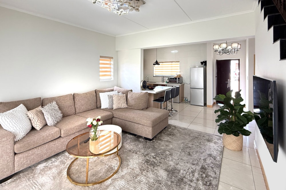 Townhouse for sale in Summerset - MR1722959