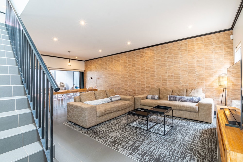 Townhouse for sale in Sandown, Sandton - HP1726554