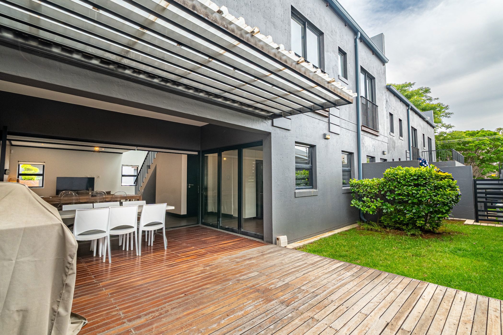 Townhouse for sale in Sandown, Sandton - HP1726554