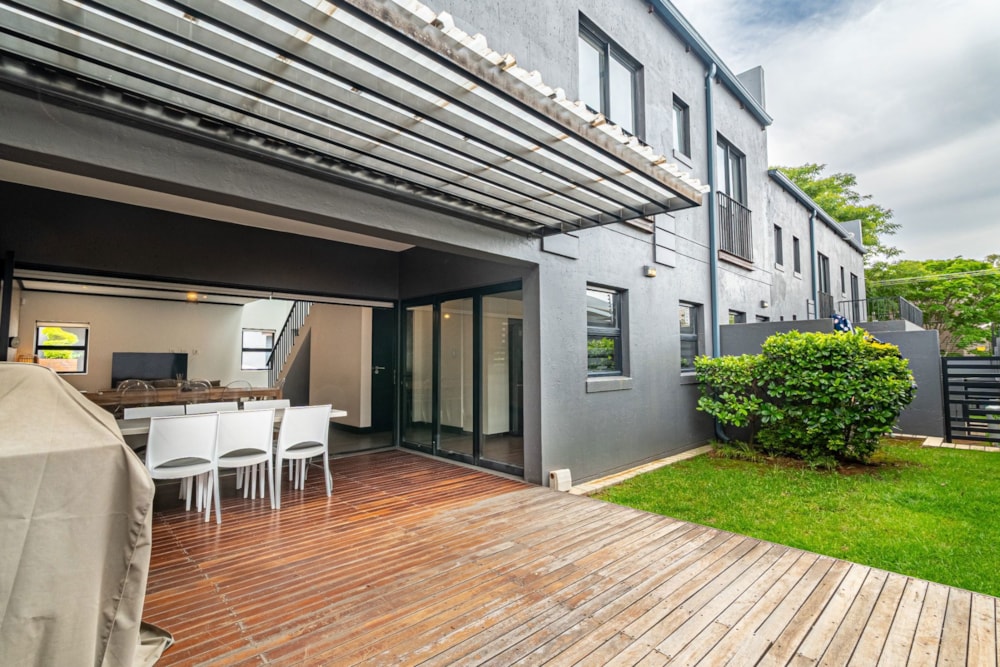 Townhouse for sale in Sandown, Sandton - HP1726554