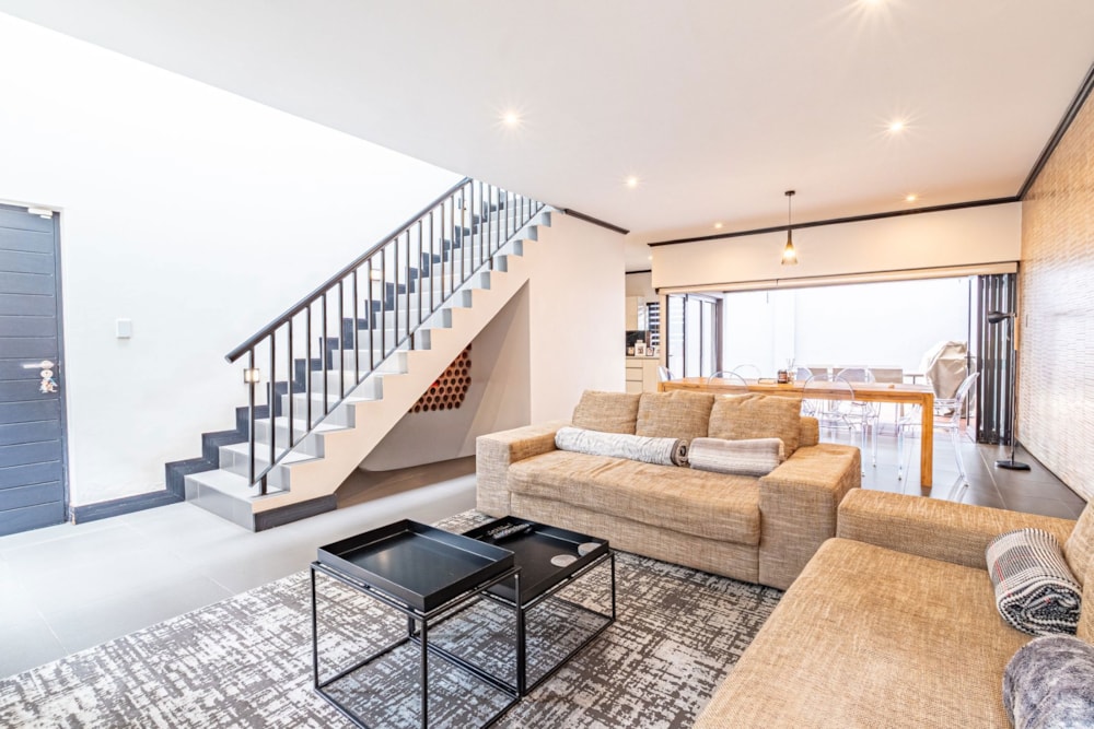 Townhouse for sale in Sandown, Sandton - HP1726554