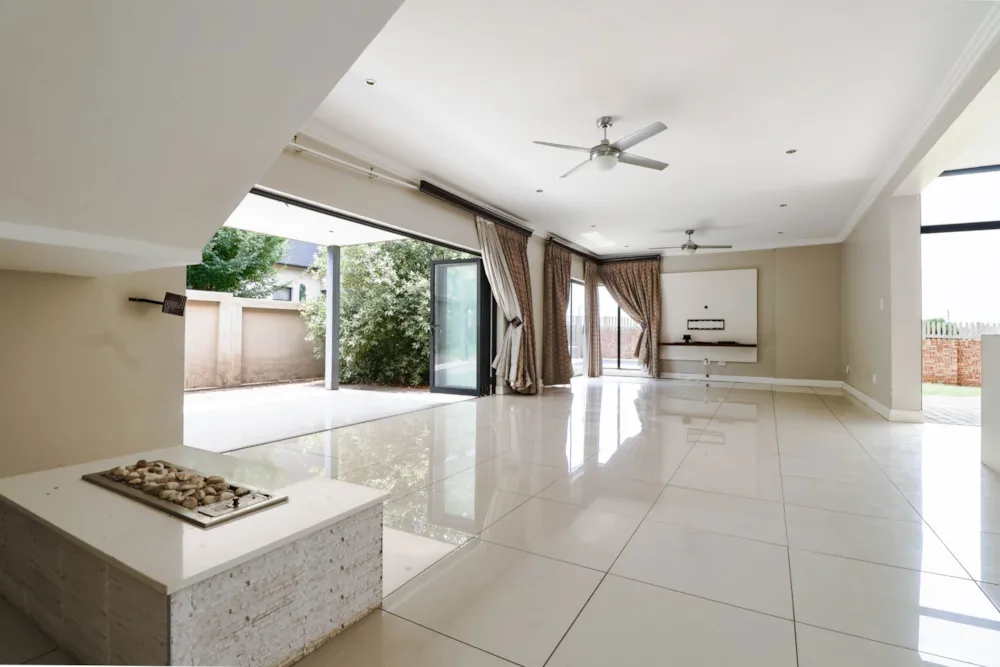 Security estate home for sale in Midstream Estate - CN1726230 Security estate home for sale in Midstream Estate - CN1726230