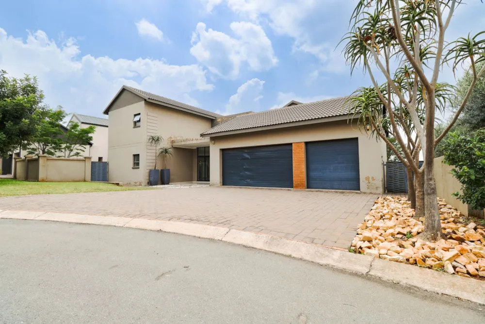 Security estate home for sale in Midstream Estate - CN1726230 Security estate home for sale in Midstream Estate - CN1726230
