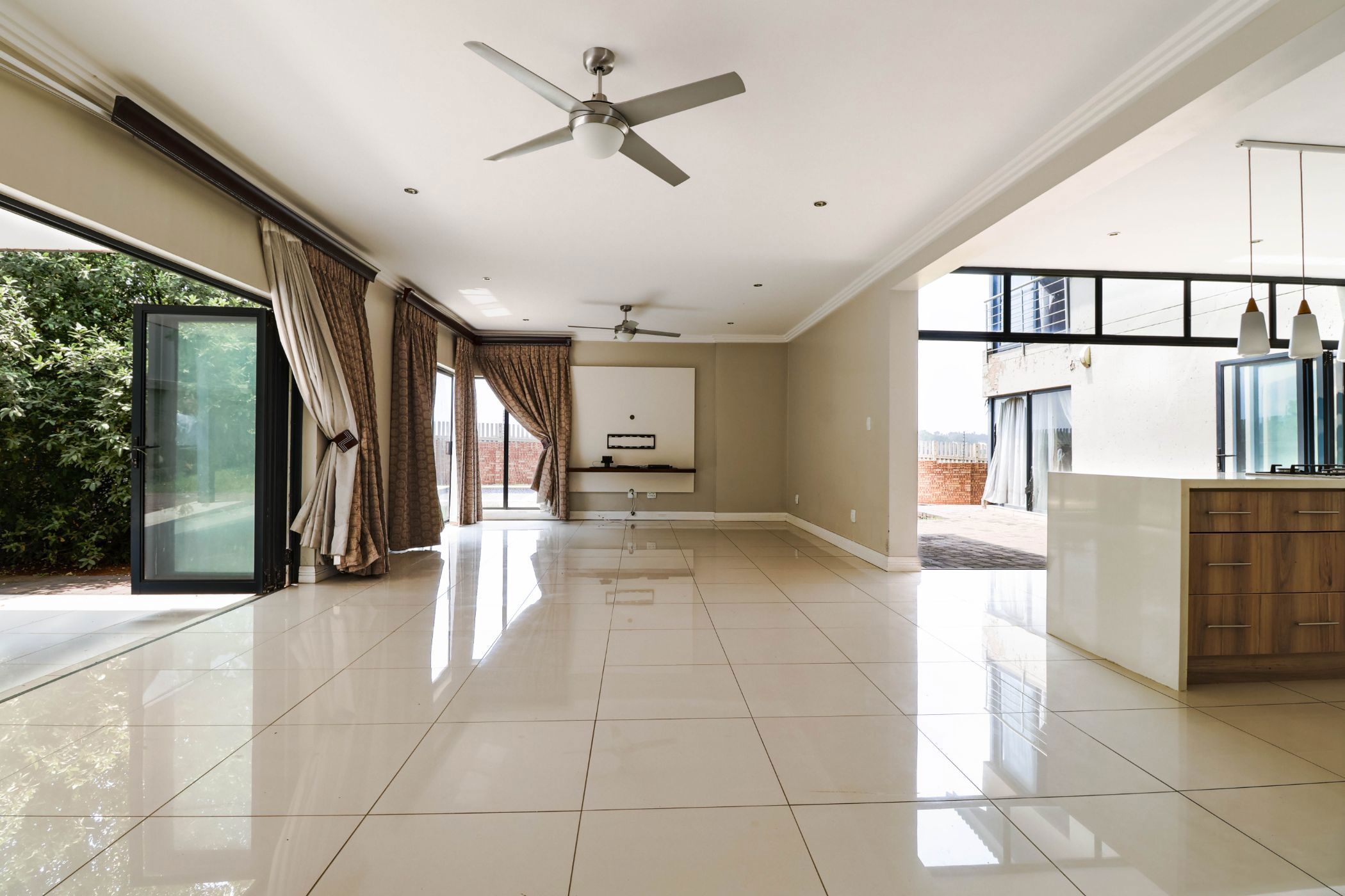 Security estate home for sale in Midstream Estate - CN1726230