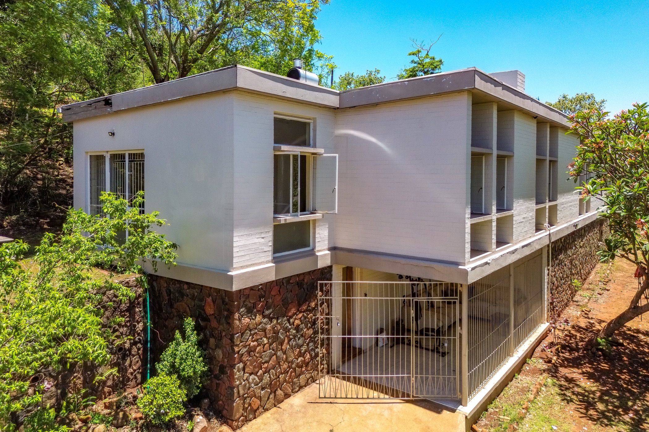 Double-storey house for sale in Greystone Park, Zimbabwe - 3ZB1727279