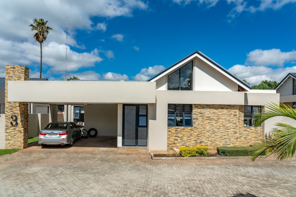 Townhouse for sale in Avondale West, Zimbabwe - 3ZB1724644