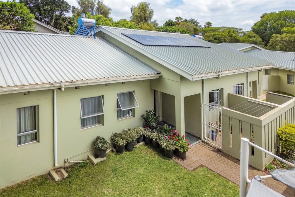 Cluster for sale in Newlands, Zimbabwe - 3ZB1725707