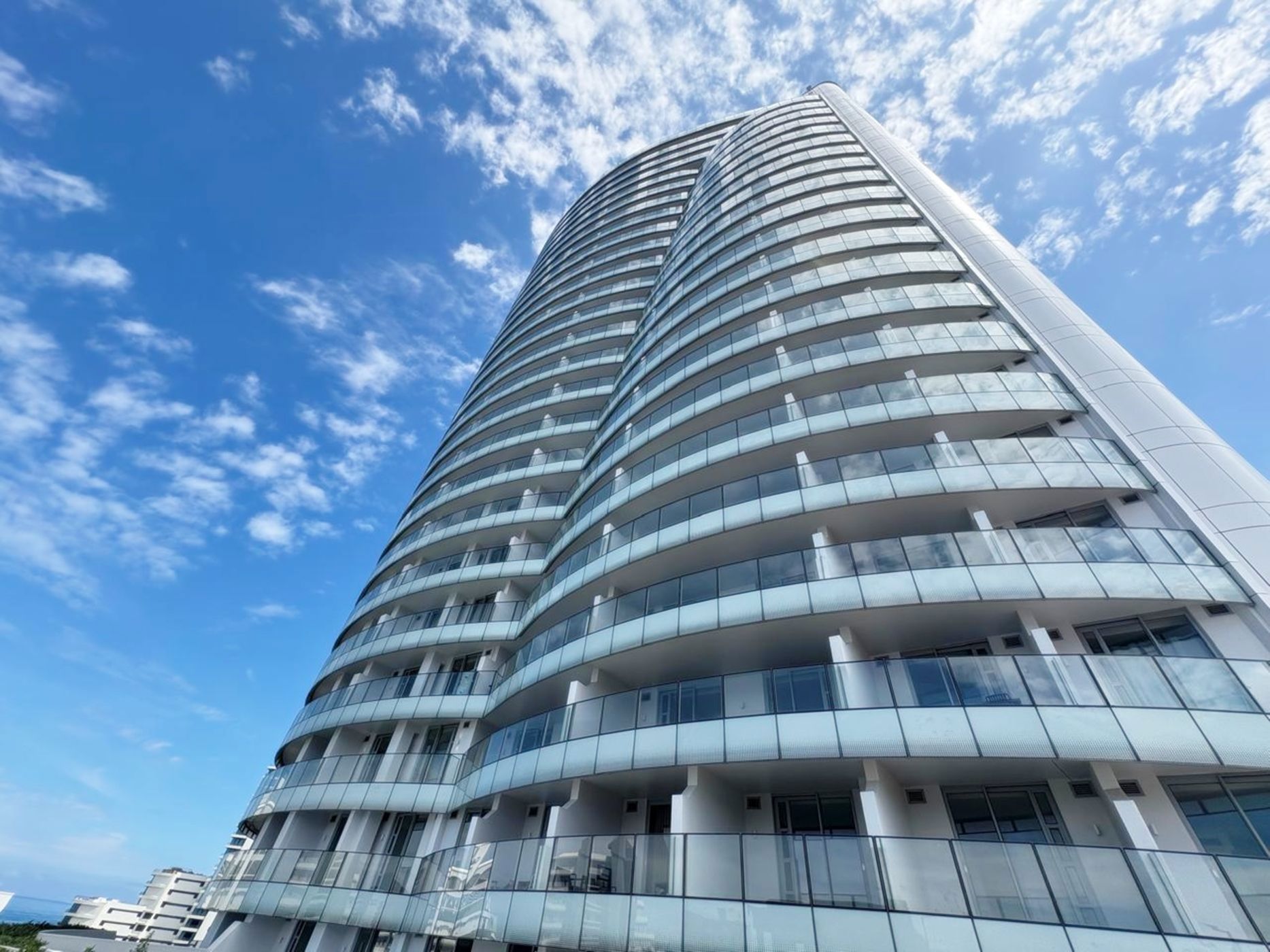 Studio apartment to rent in uMhlanga Rocks - 1ND1727170