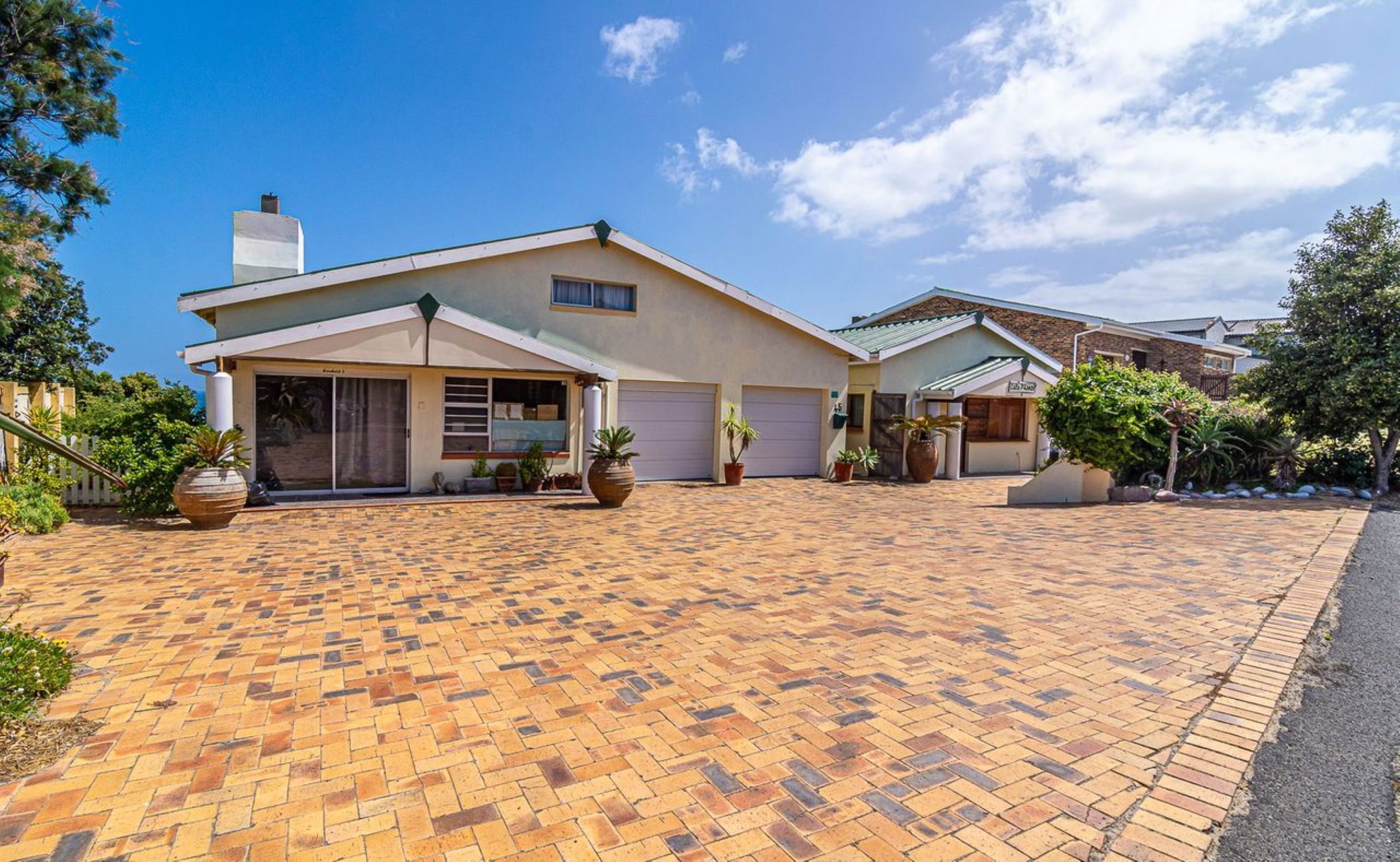 House for sale in Perlemoenbaai - 1SW1727191