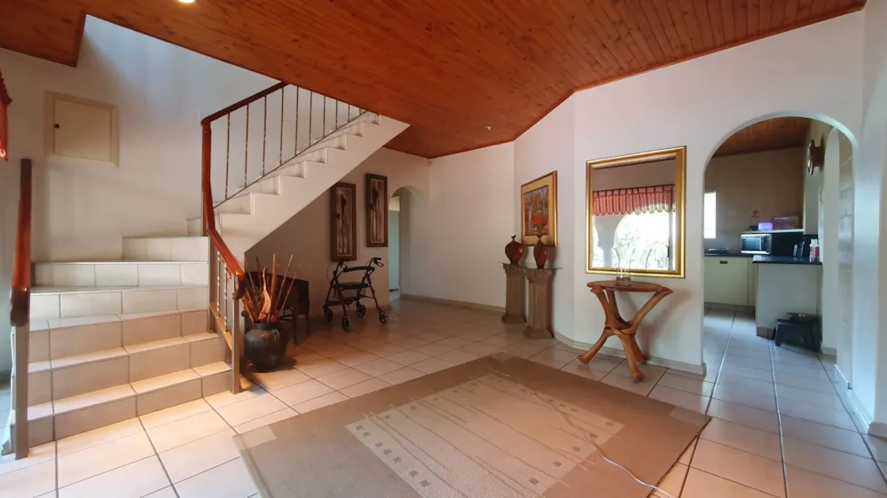 Smallholding for sale in Uitvlugt AH - 1VT1724946 Smallholding for sale in Uitvlugt AH - 1VT1724946