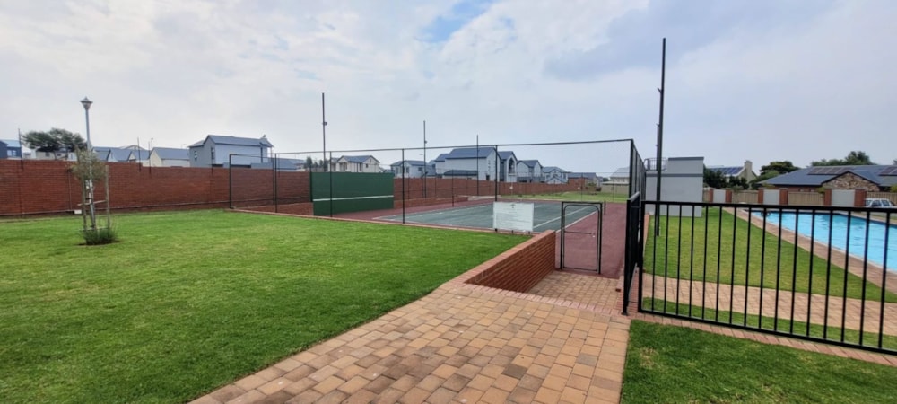 Security estate home for sale in Heritage Hill Estates - CN1727789