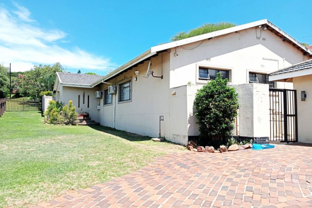 House for sale in Athlone Park - 1WB1726040