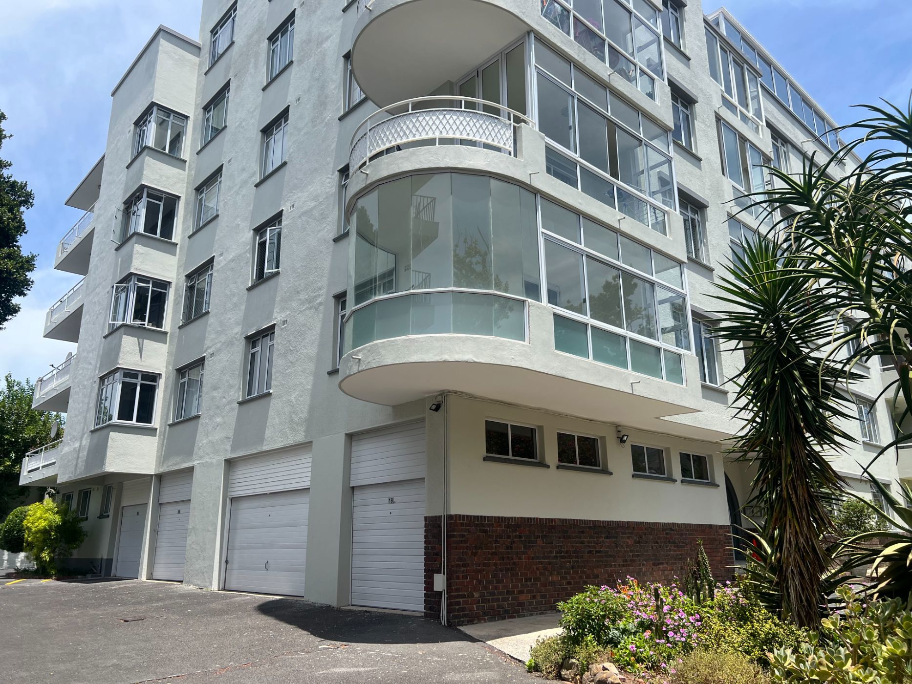 Apartment to rent in Claremont Upper - RBL1725254