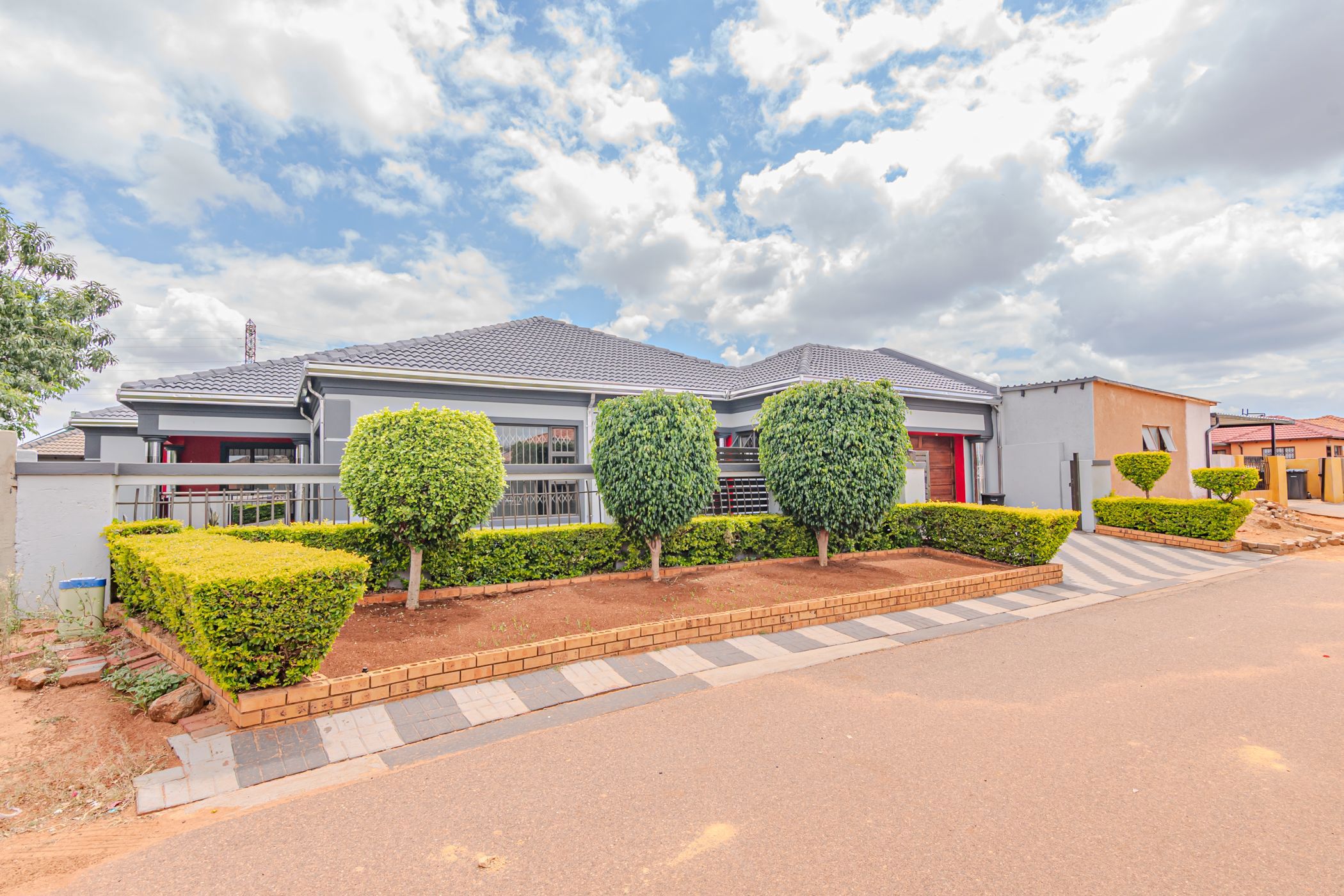 House for sale in The Orchards - PTM1727299