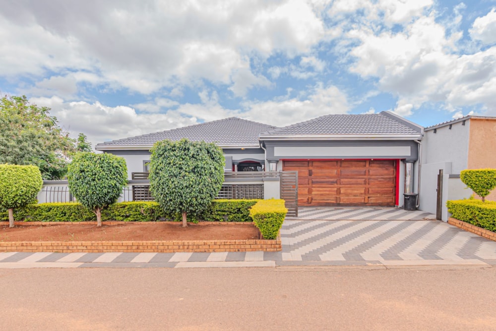 House for sale in The Orchards - PTM1727299