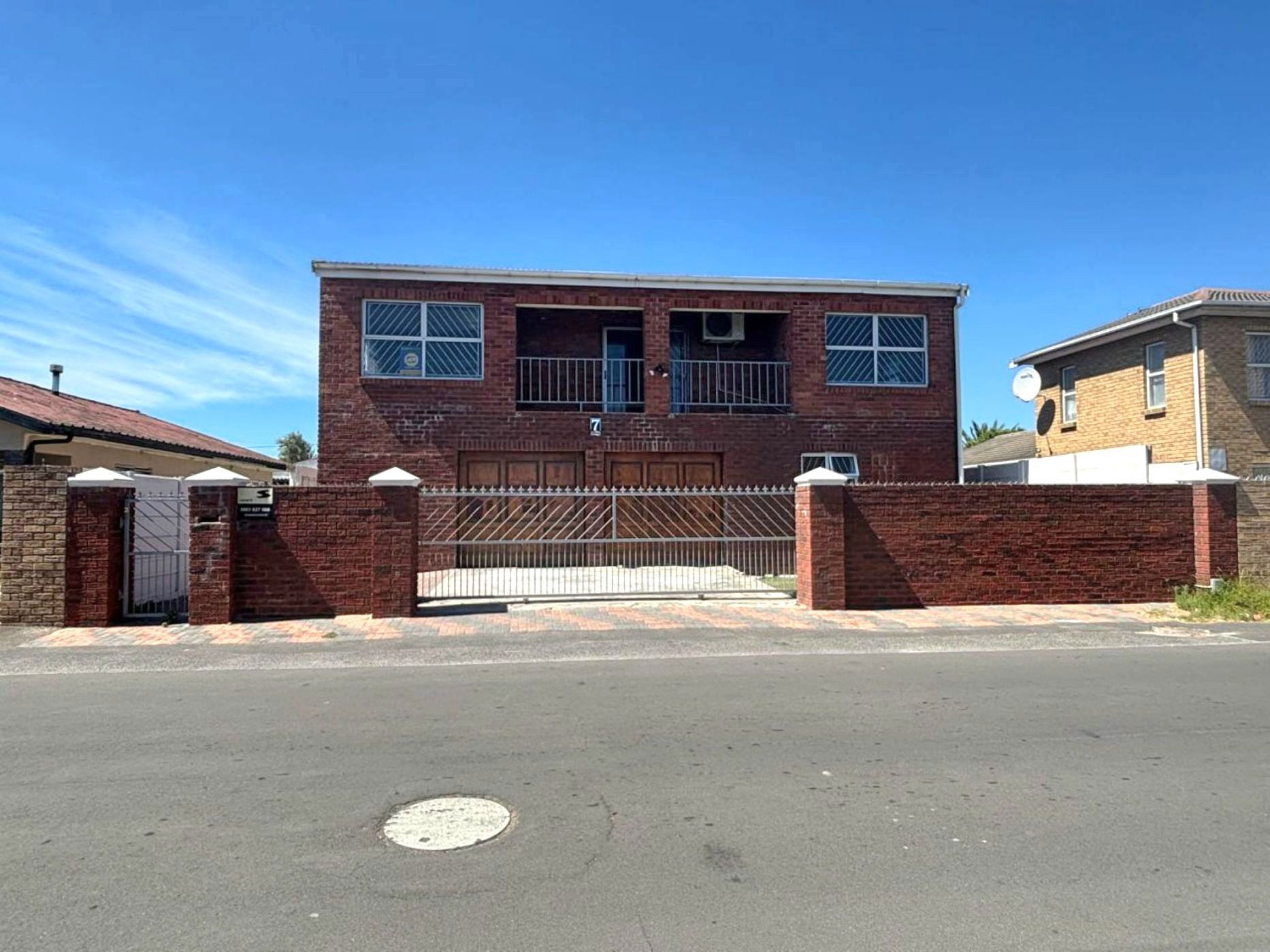 House for sale in Avon - 1AH1725695