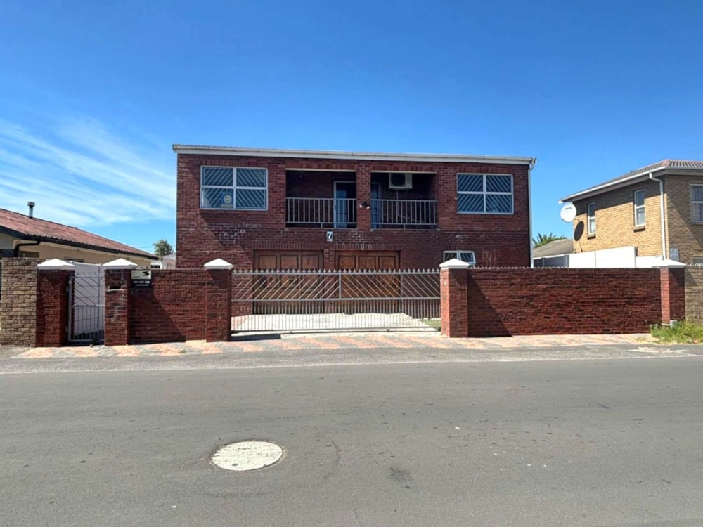 House for sale in Avon - 1AH1725695