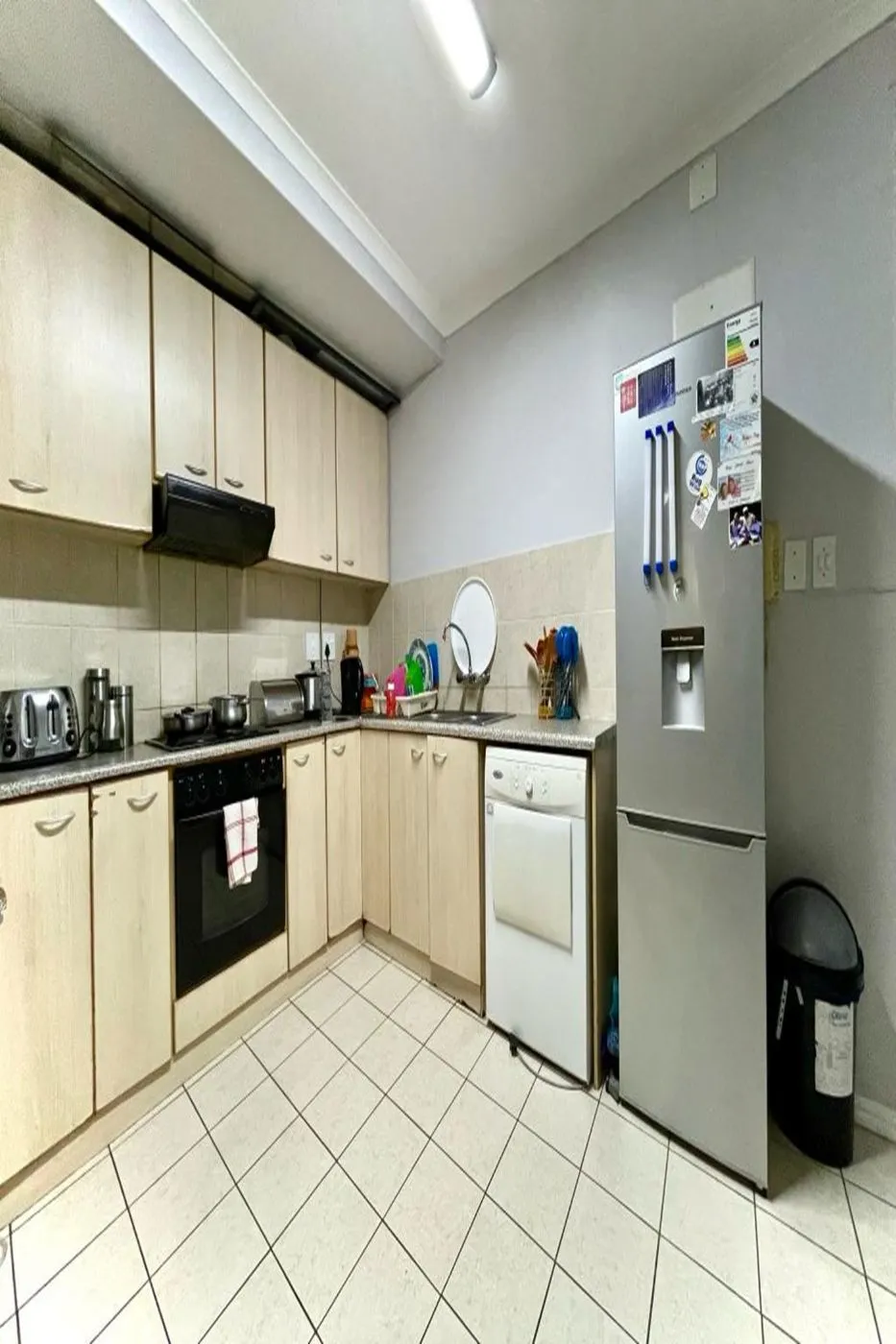 Apartment let in Wynberg, Cape Town - RBL1749318 Apartment let in Wynberg, Cape Town - RBL1749318