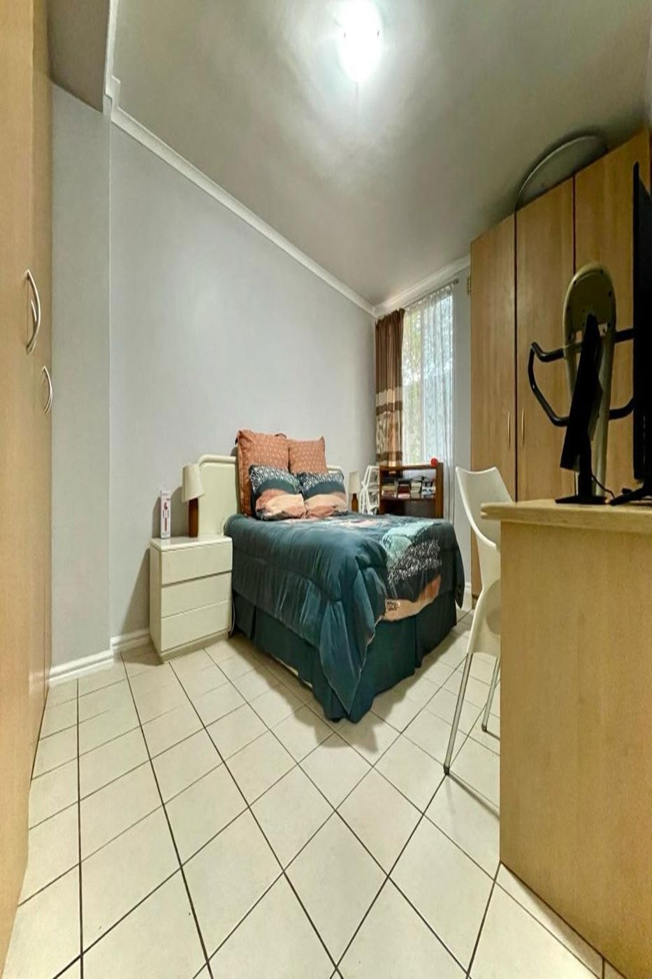 Apartment to rent in Wynberg, Cape Town - RBL1725578